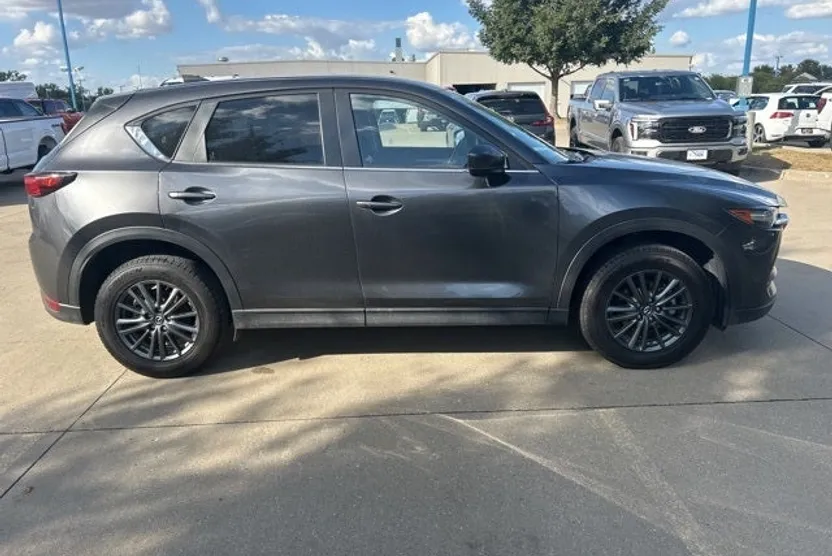 2021 Mazda CX-5 Touring photo 1