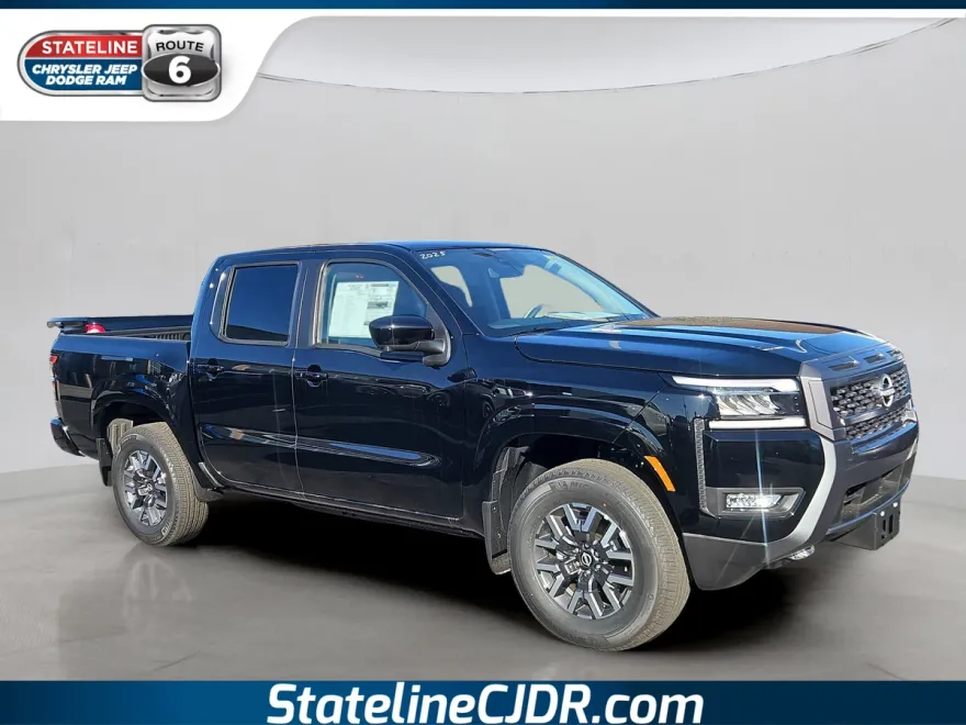 2025 Nissan Frontier SL photo 1