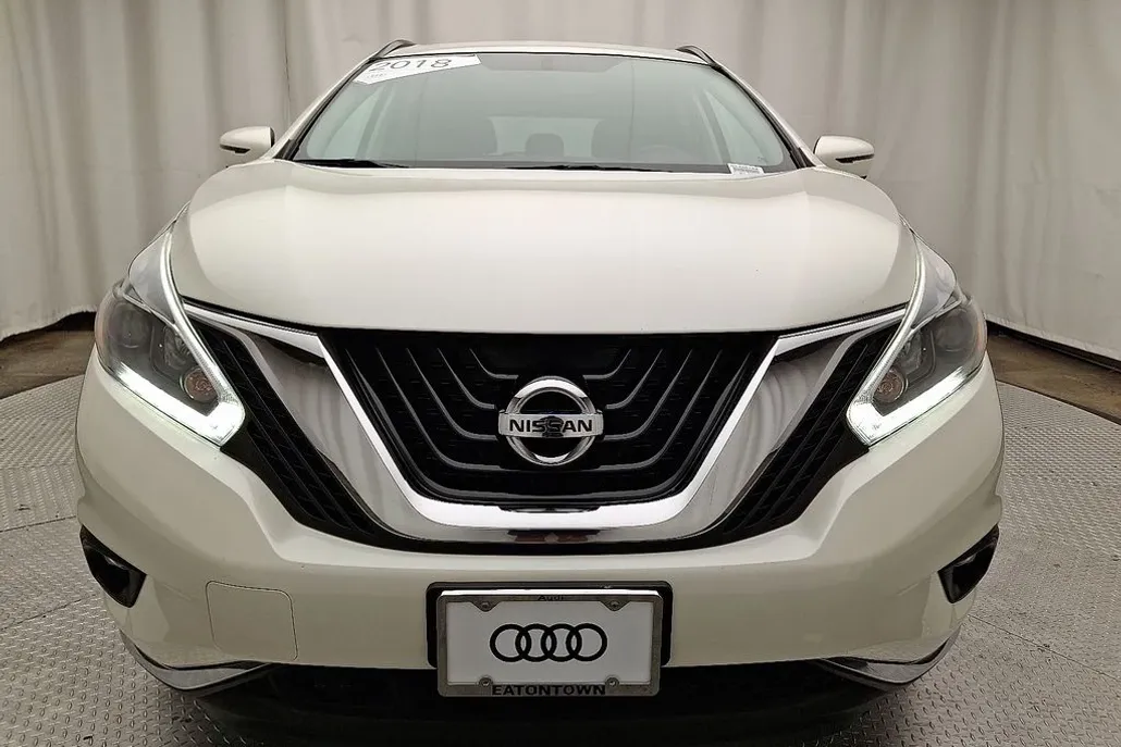 2018 Nissan Murano SV photo 1