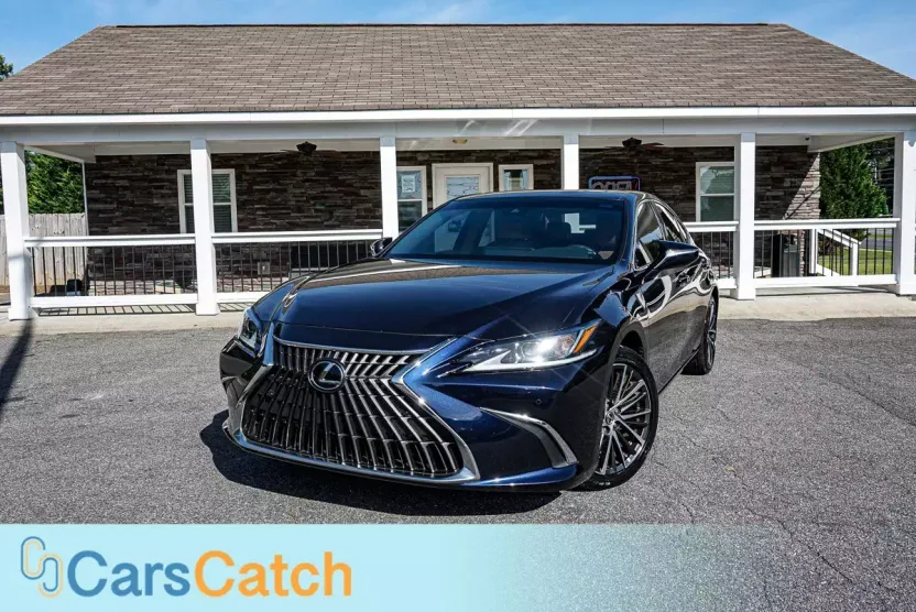 2022 Lexus ES photo 1