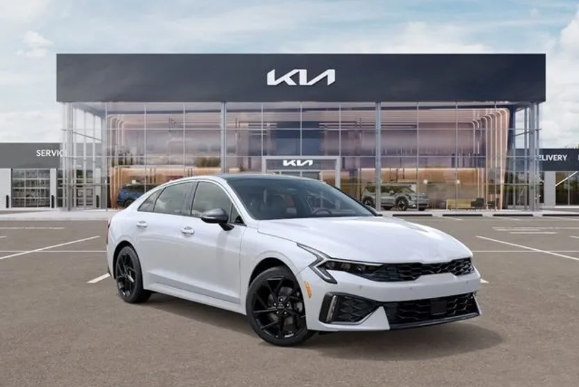2026 Kia K5 GT-Line photo 1