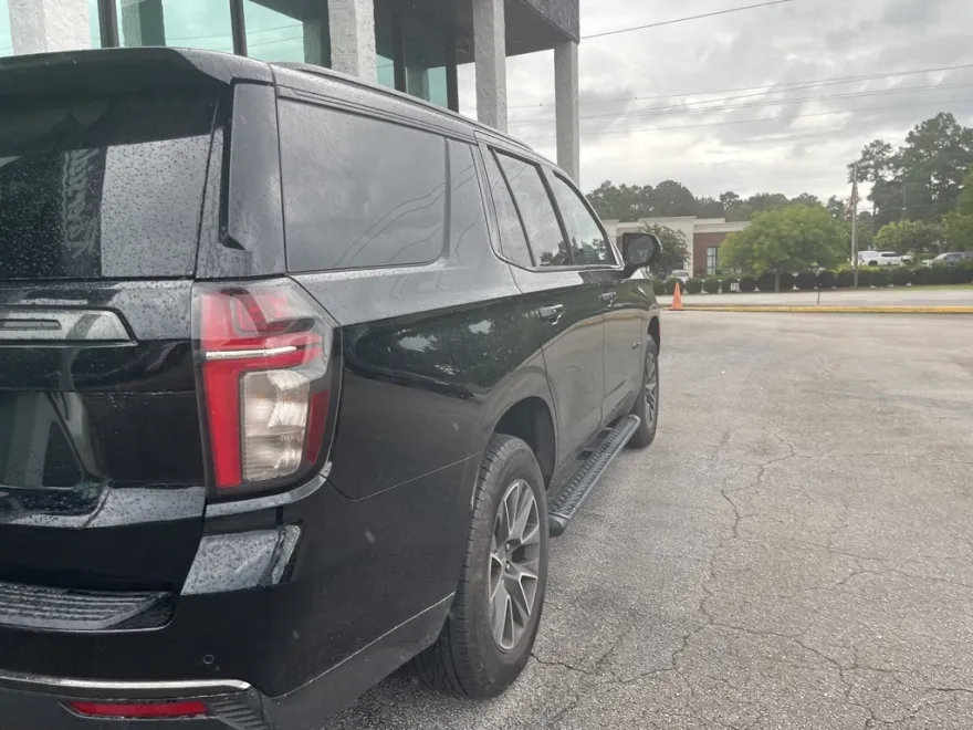 2021 Chevrolet Tahoe Z71 photo 1
