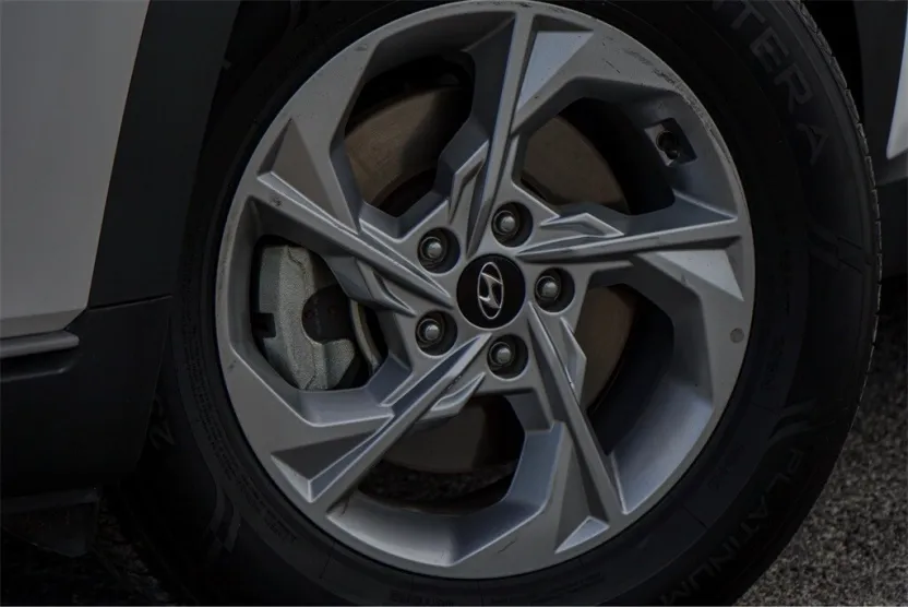 2024 Hyundai Tucson SEL photo 1