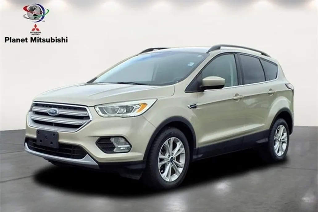 2018 Ford Escape SEL photo 1