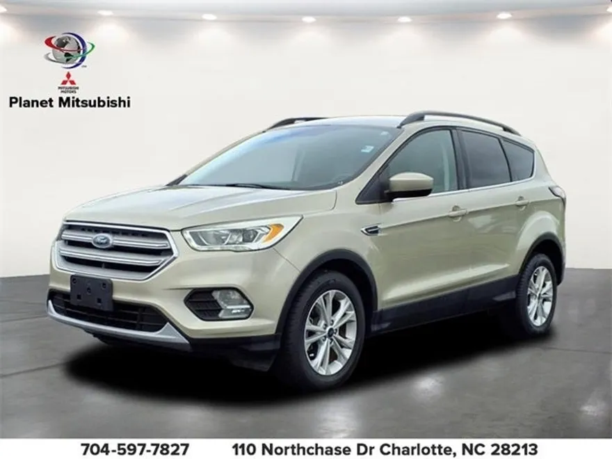 2018 Ford Escape SEL photo 1