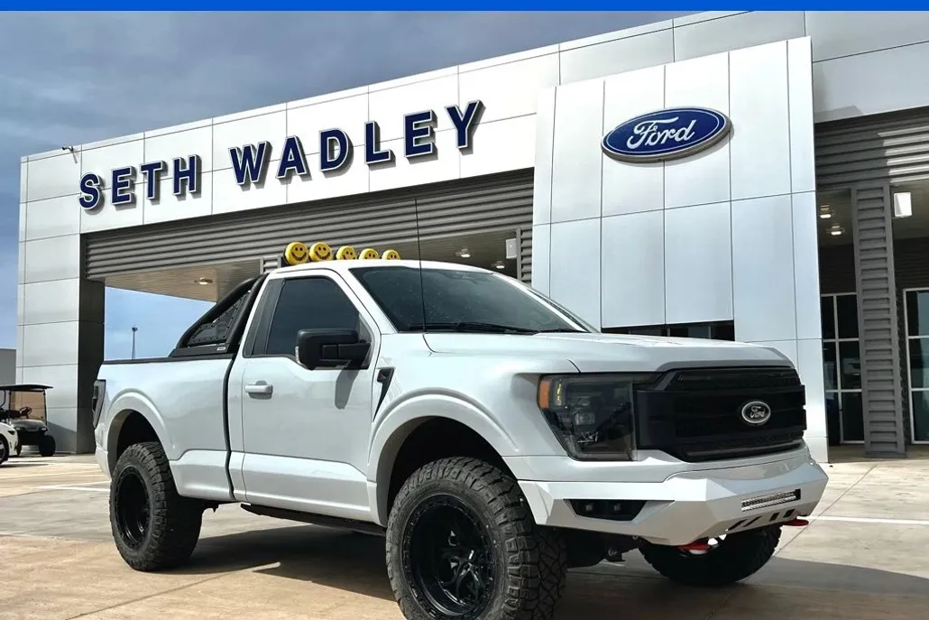 2023 Ford F-150 photo 1