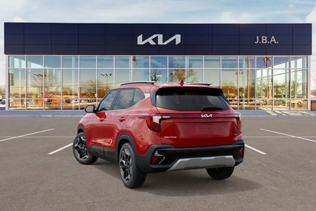 2026 Kia Seltos SX photo 1