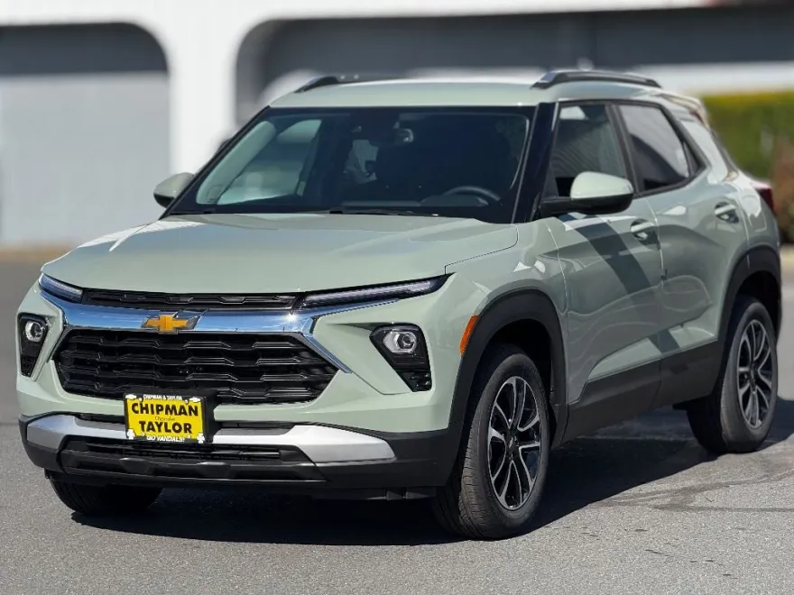 2026 Chevrolet Trailblazer LT photo 1