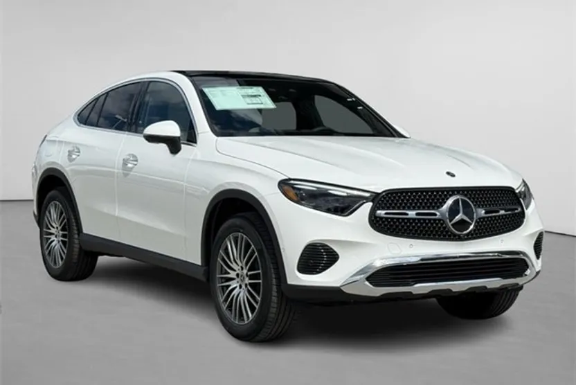 2025 Mercedes Benz GLC 300 4MATIC photo 1