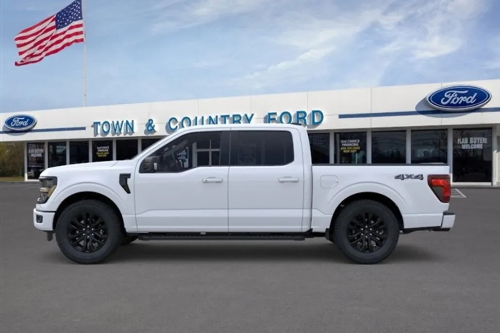 2025 Ford F-150 XLT photo 1