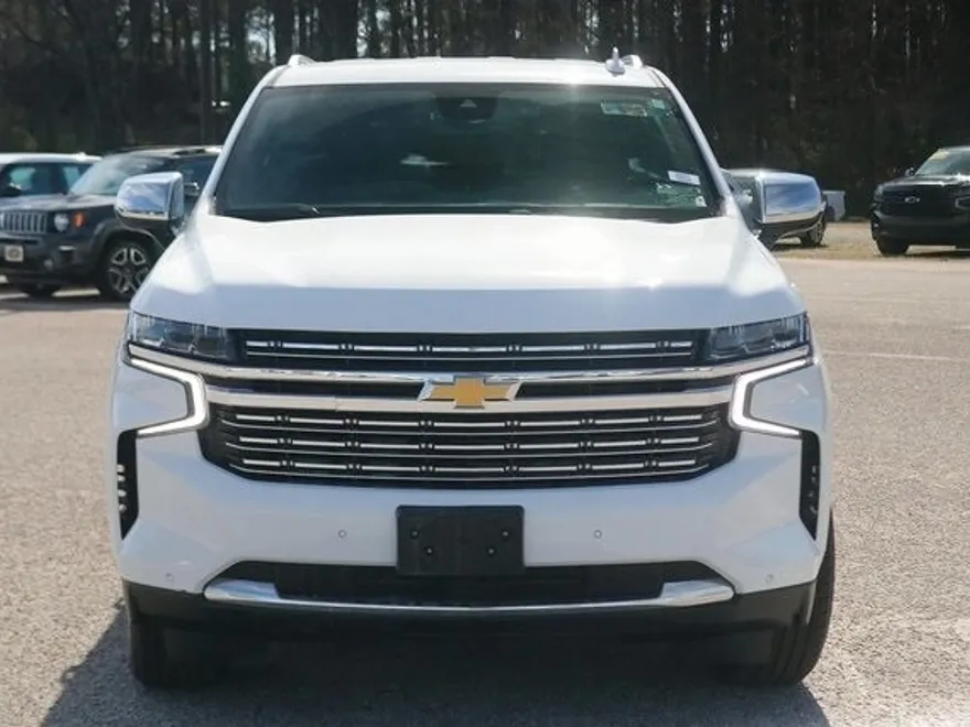 2023 Chevrolet Suburban Premier photo 1