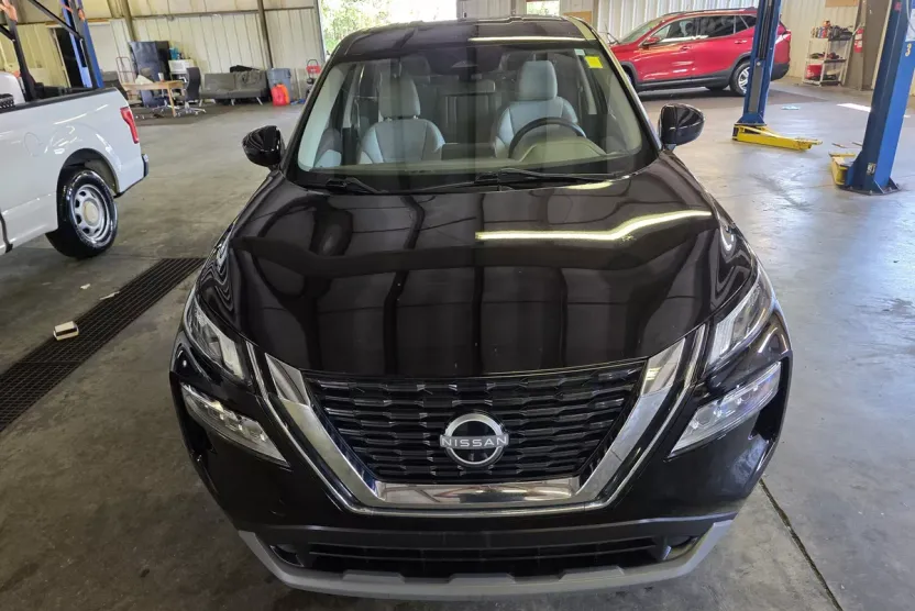 2023 Nissan Rogue SV photo 1