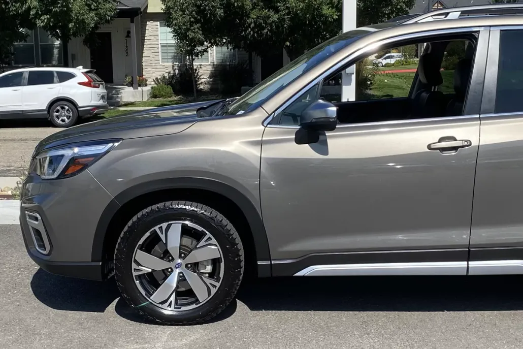 2021 Subaru Forester Touring photo 1
