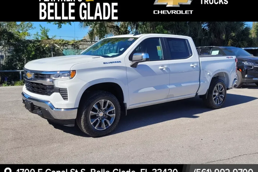 2025 Chevrolet Silverado 1500 LT photo 1