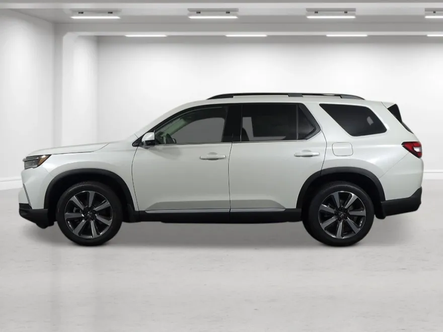 2025 Honda Pilot Touring photo 1