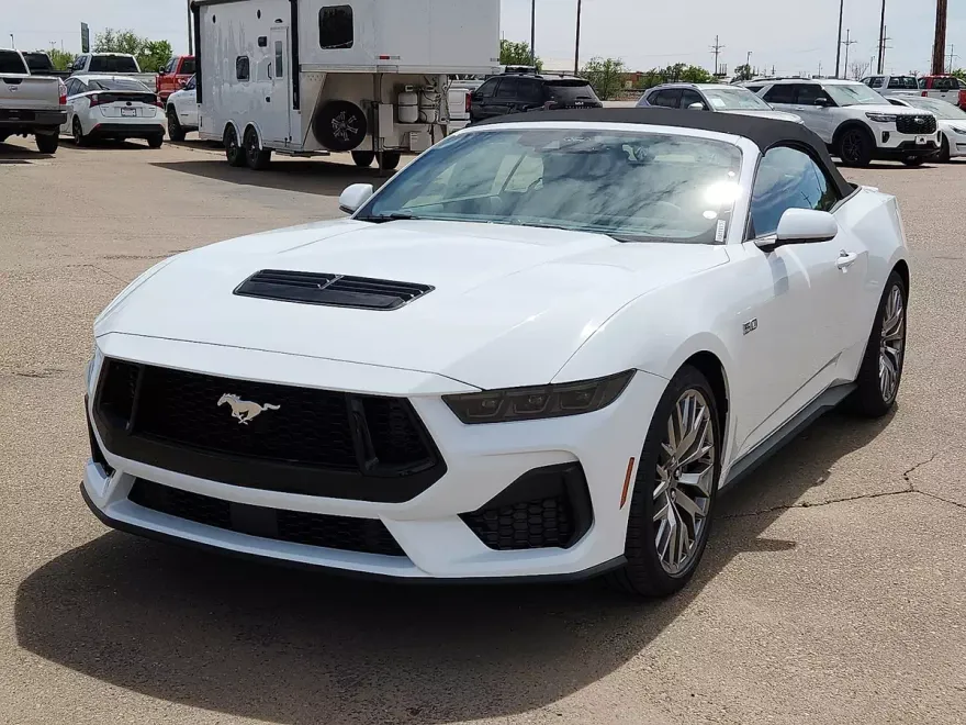 2025 Ford Mustang GT Premium Convertible photo 1