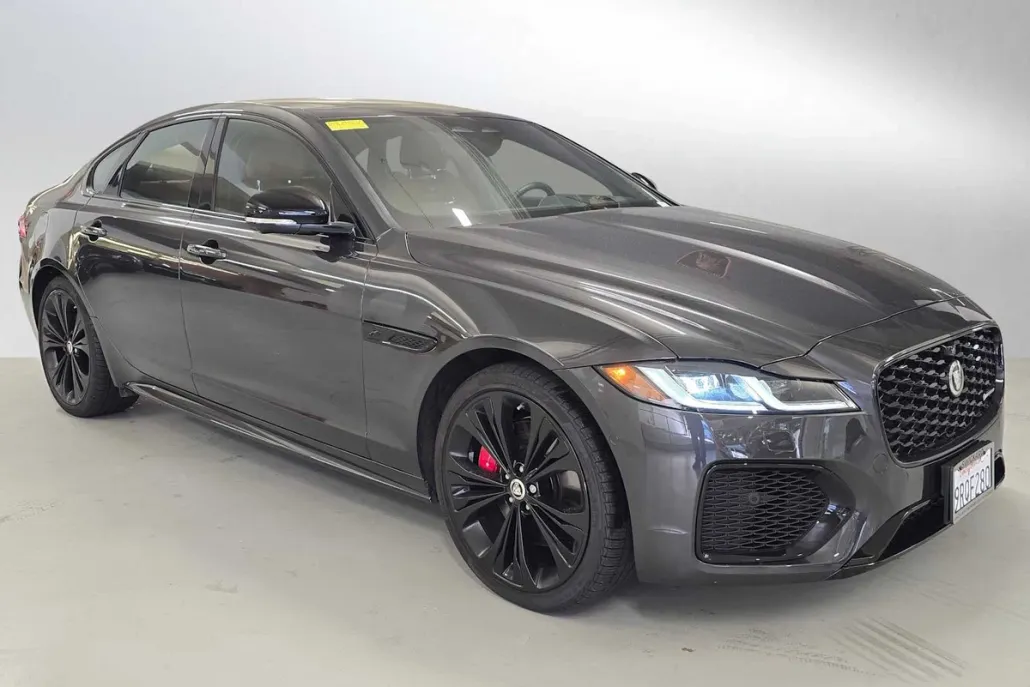 2024 Jaguar XF P300 R-Dynamic SE photo 1