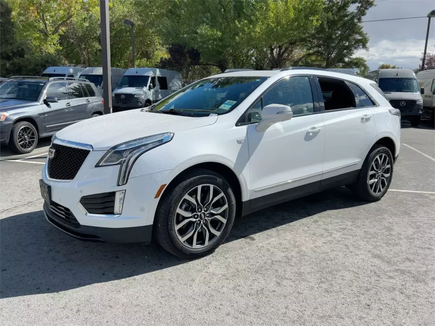 2021 Cadillac XT5 Platinum Sport photo 1