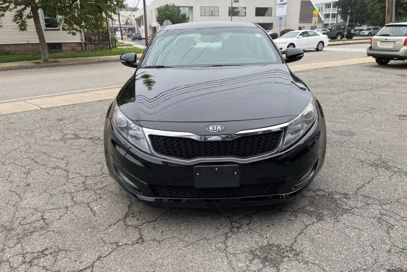 2012 Kia Optima EX photo 1