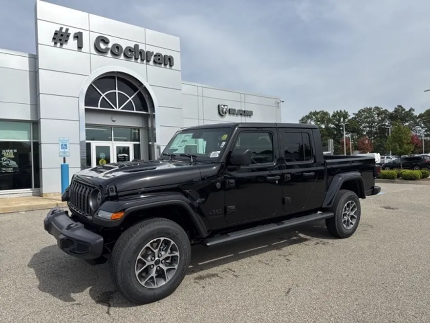 2025 Jeep Gladiator Sport S photo 1