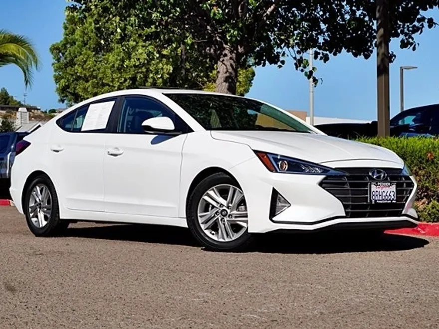2020 Hyundai Elantra Value Edition photo 1