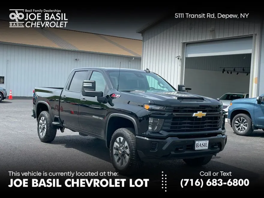 2025 Chevrolet Silverado 2500HD Custom photo 1