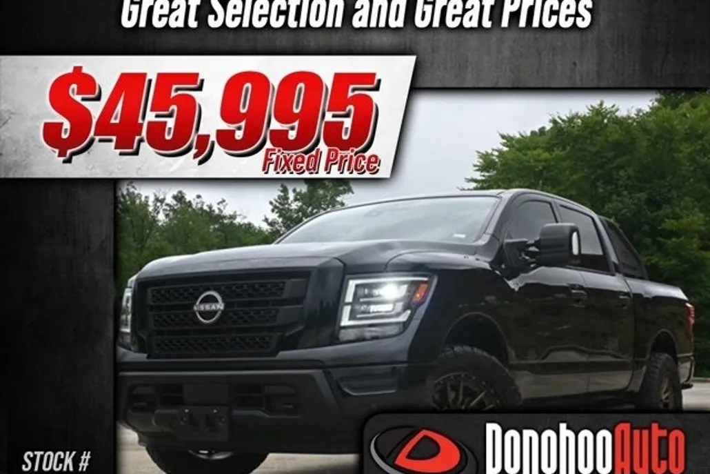 2024 Nissan Titan SV photo 1