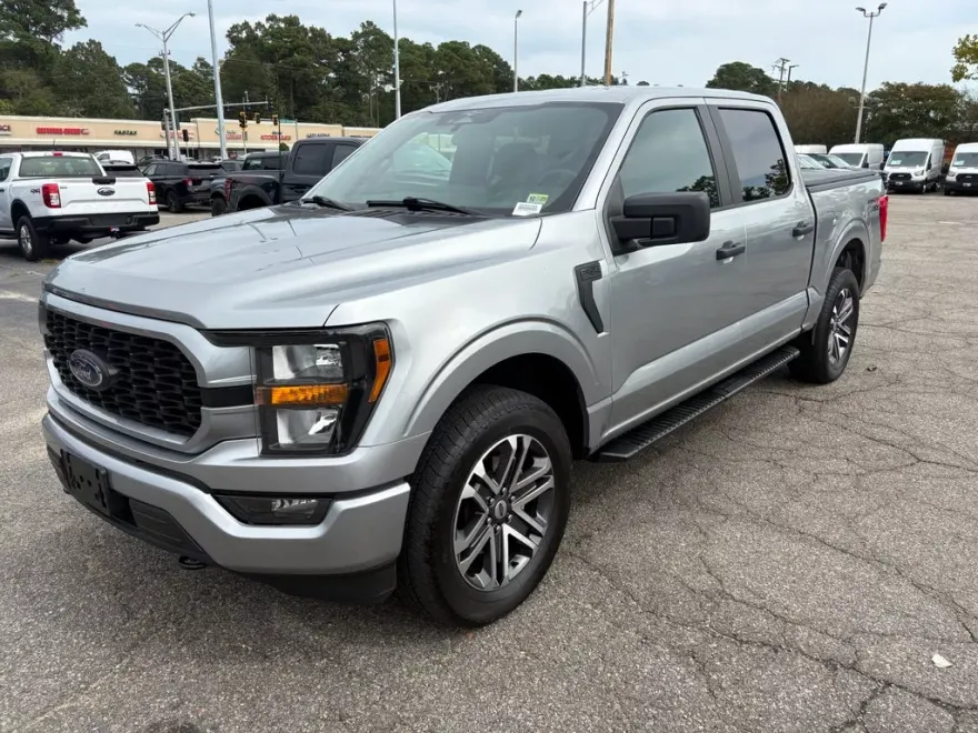2023 Ford F-150 XL photo 1