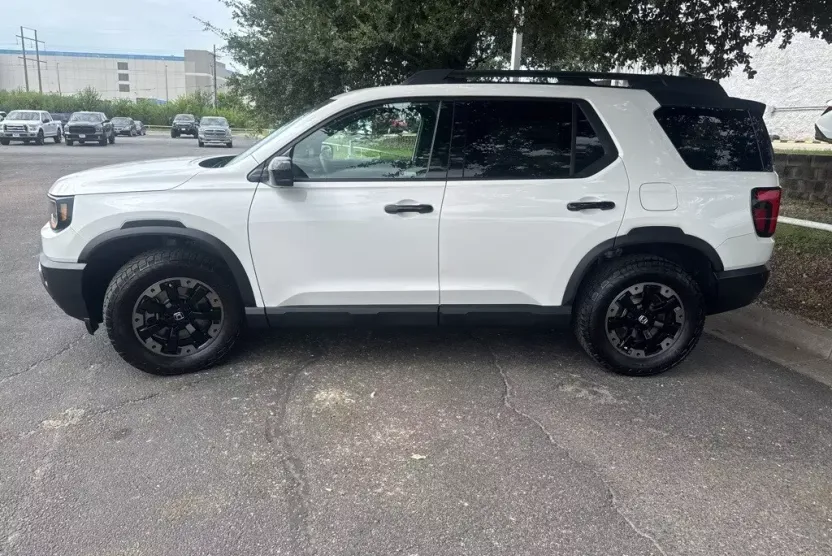 2026 Honda Passport TrailSport Elite photo 1