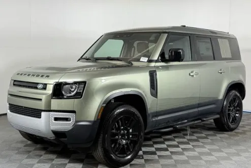 2025 Land Rover Defender 110 S photo 2