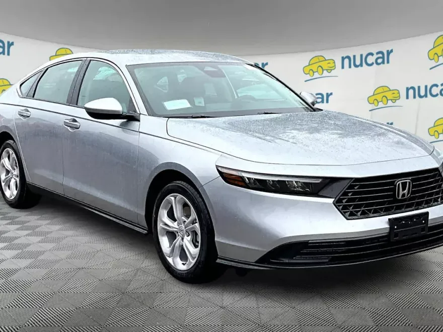 2025 Honda Accord LX photo 1