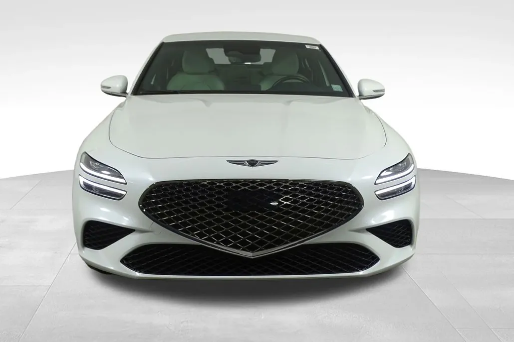 2024 Genesis G70 2.5T photo 1