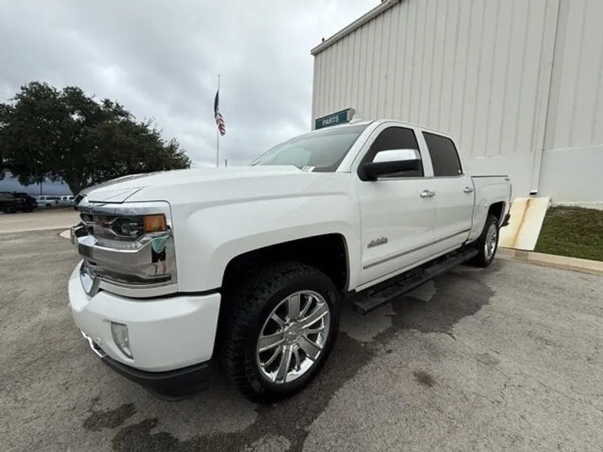 2018 Chevrolet Silverado 1500 High Country photo 1