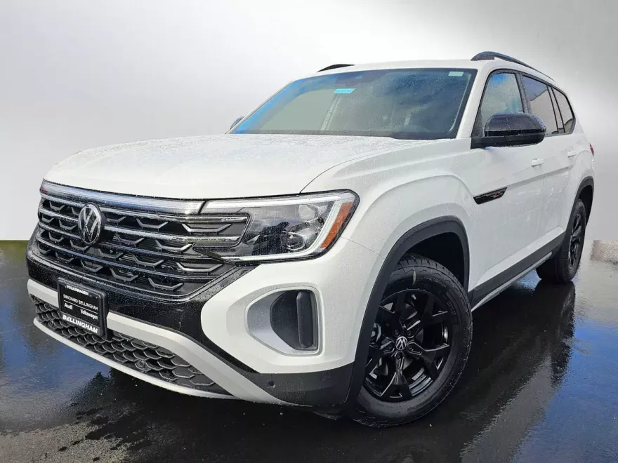 2025 Volkswagen Atlas Peak Edition SE photo 1