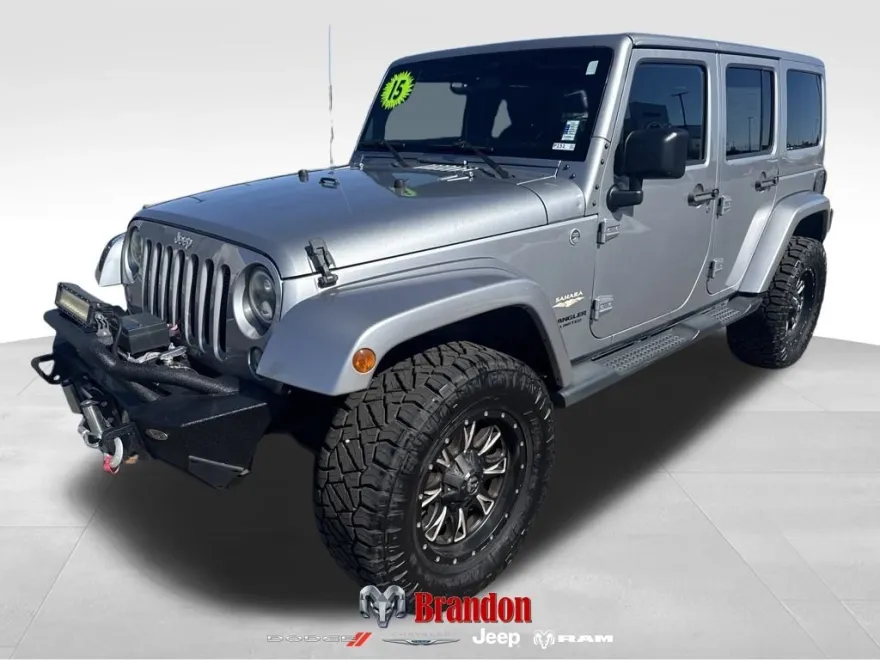 2015 Jeep Wrangler Unlimited Sahara photo 1
