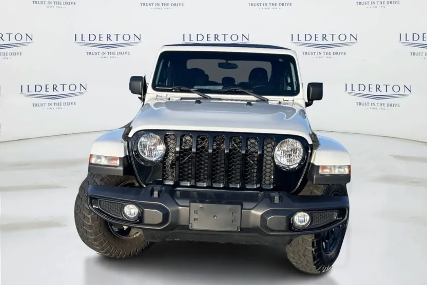 2021 Jeep Gladiator Willys Sport photo 1