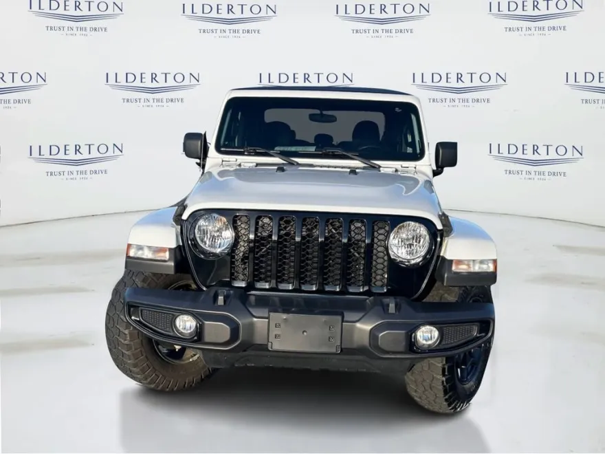 2021 Jeep Gladiator Willys Sport photo 1