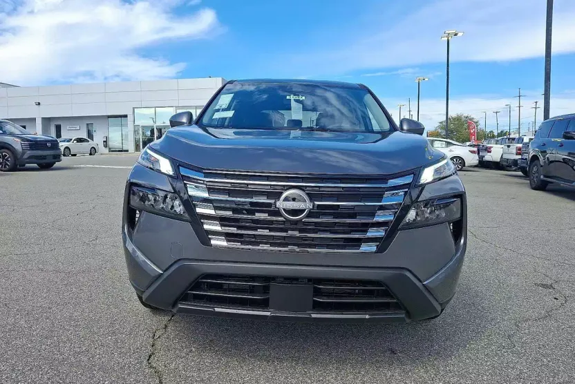 2026 Nissan Rogue SV photo 1