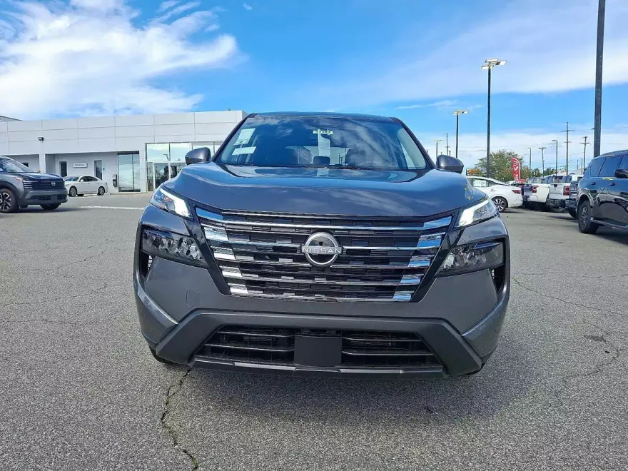 2026 Nissan Rogue SV photo 1