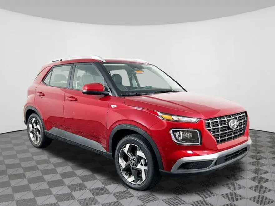 2025 Hyundai Venue Limited photo 1