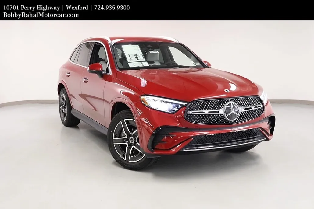 2025 Mercedes Benz GLC 300 4MATIC photo 1