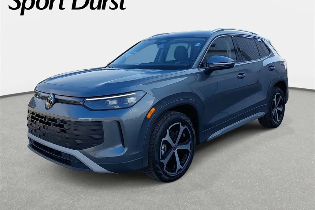 2025 Volkswagen Tiguan SE photo 1