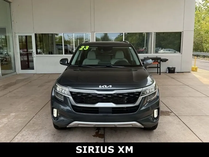 2023 Kia Seltos SX photo 1