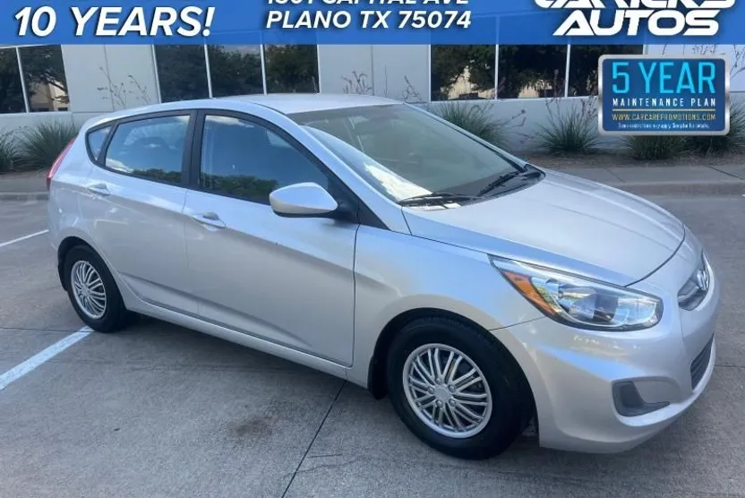 2017 Hyundai Accent SE photo 1