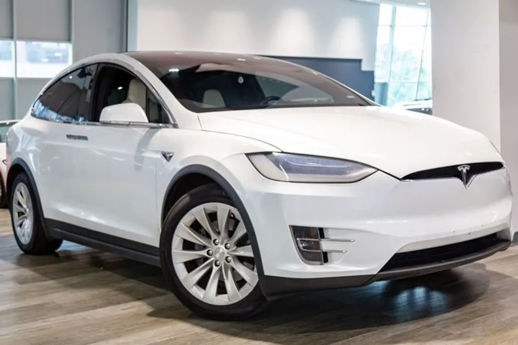 2019 Tesla Model X 75D photo 1