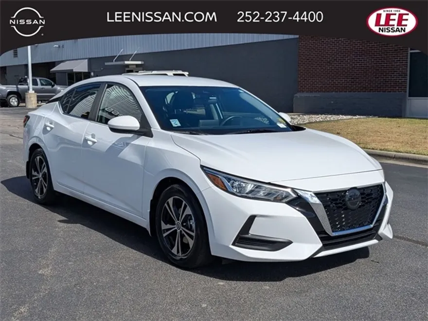 2022 Nissan Sentra SV photo 1