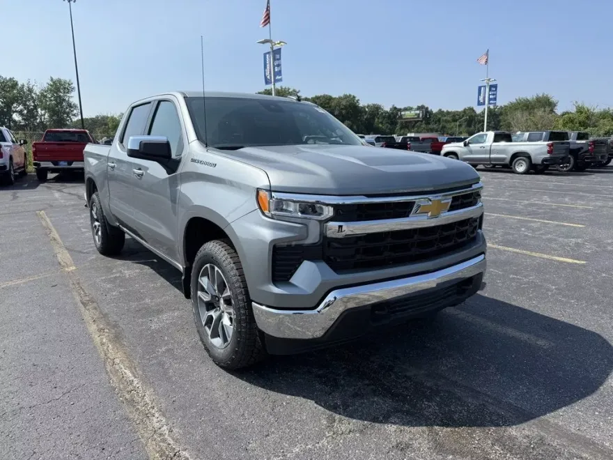 2025 Chevrolet Silverado 1500 LT photo 1