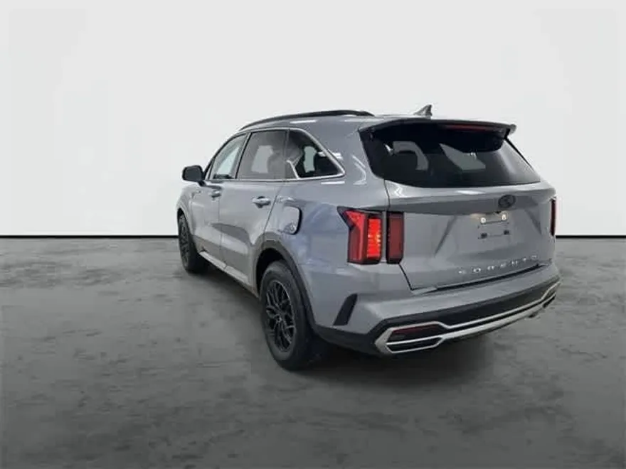 2021 Kia Sorento S photo 1