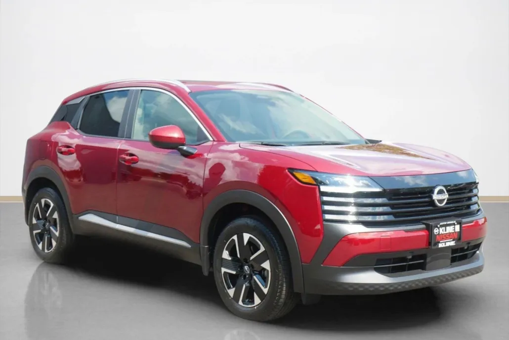 2025 Nissan Kicks SV photo 1