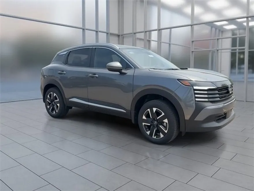 2025 Nissan Kicks SV photo 1
